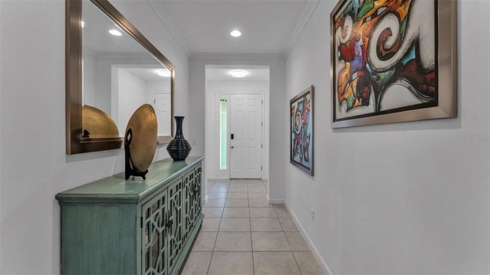 Image No.2-4 Bed House for sale