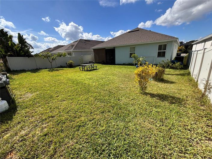 Image No.27-4 Bed House for sale