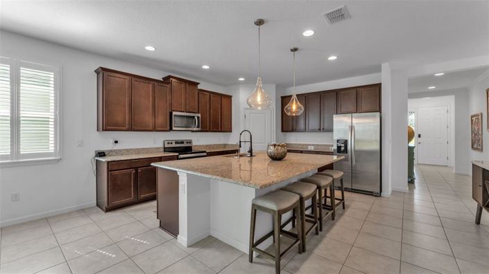 Image No.4-4 Bed House for sale