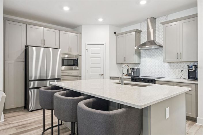 Image No.18-3 Bed Townhouse for sale