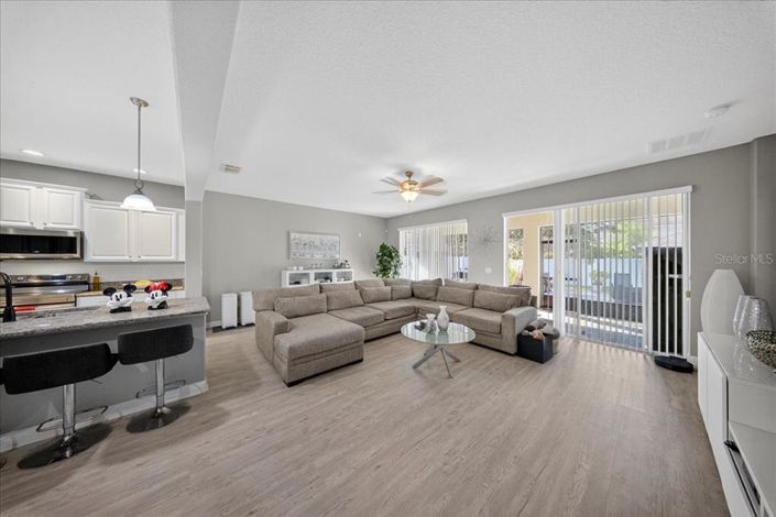 Image No.12-4 Bed House for sale