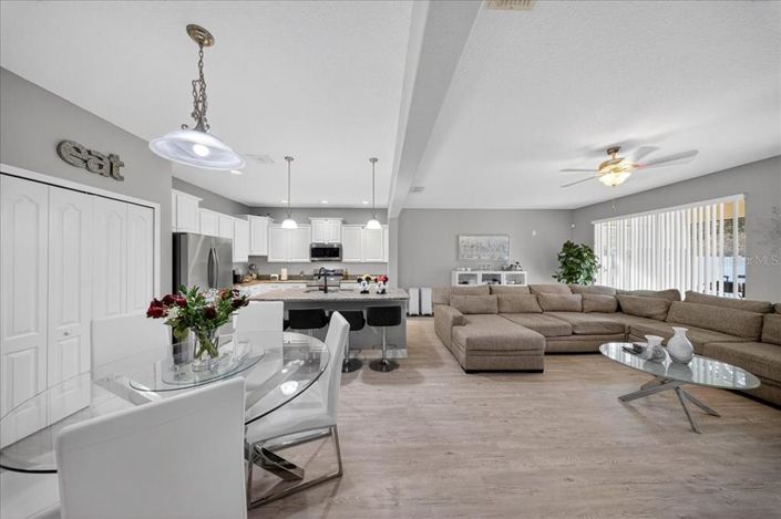 Image No.14-4 Bed House for sale