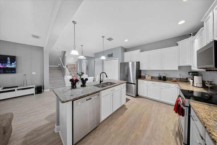 Image No.15-4 Bed House for sale