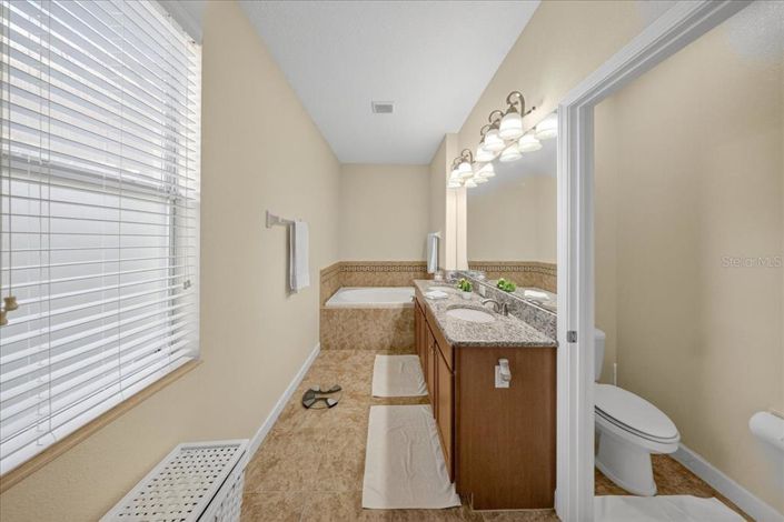 Image No.22-4 Bed House for sale