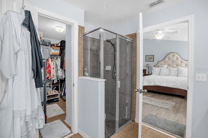 Image No.18-4 Bed House for sale