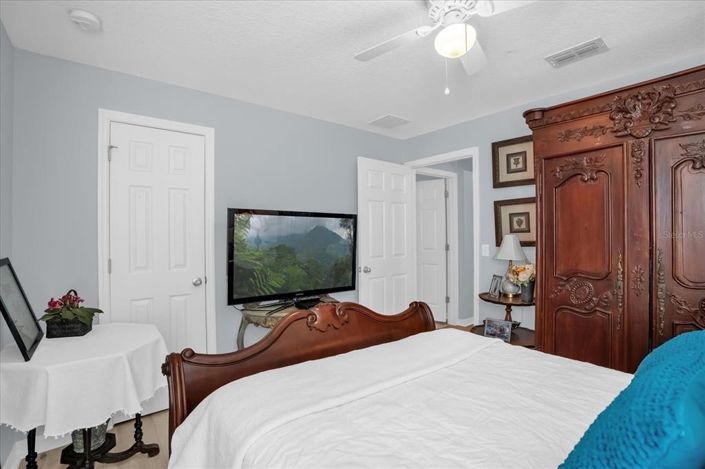 Image No.20-4 Bed House for sale