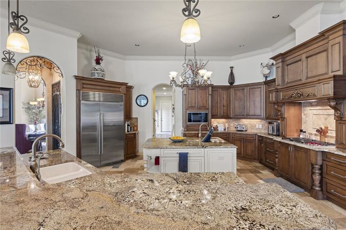 Image No.15-5 Bed House for sale