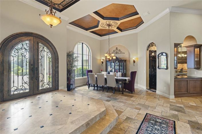 Image No.3-5 Bed House for sale