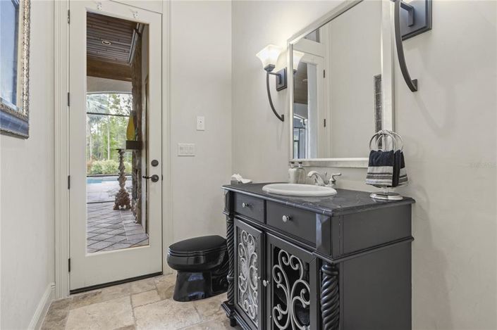 Image No.34-5 Bed House for sale