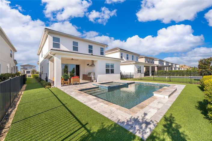 Image No.2-Maison de 5 chambres à vendre à Saint John