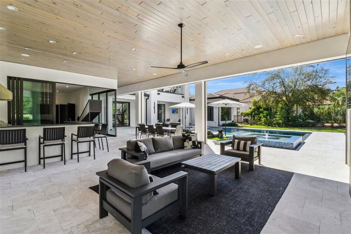 Image No.41-6 Bed House for sale