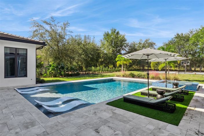 Image No.45-6 Bed House for sale