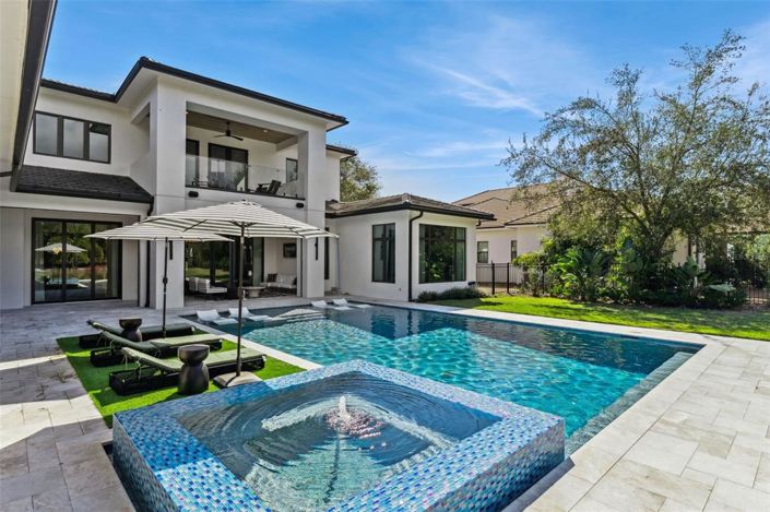 Image No.46-6 Bed House for sale