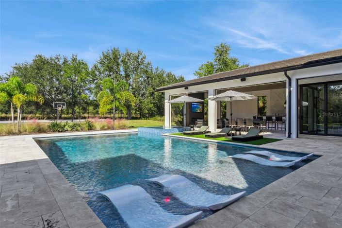 Image No.47-6 Bed House for sale