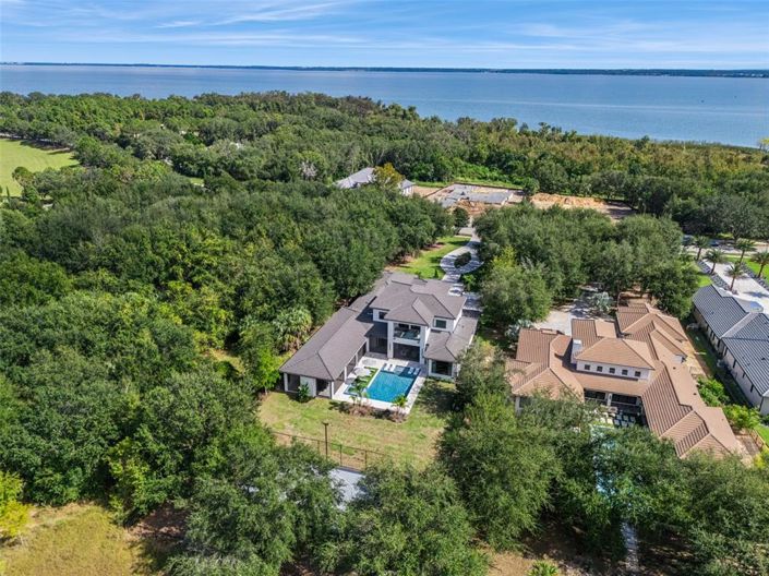 Image No.58-6 Bed House for sale