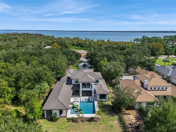 Image No.60-6 Bed House for sale