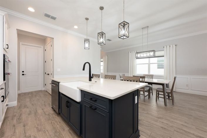 Image No.11-5 Bed House for sale