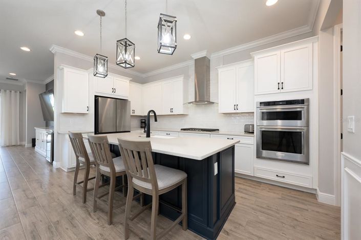 Image No.9-5 Bed House for sale