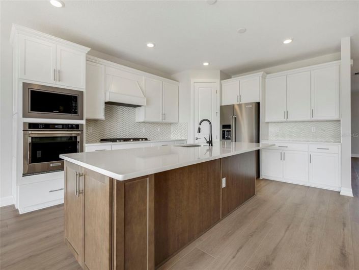 Image No.15-5 Bed House for sale