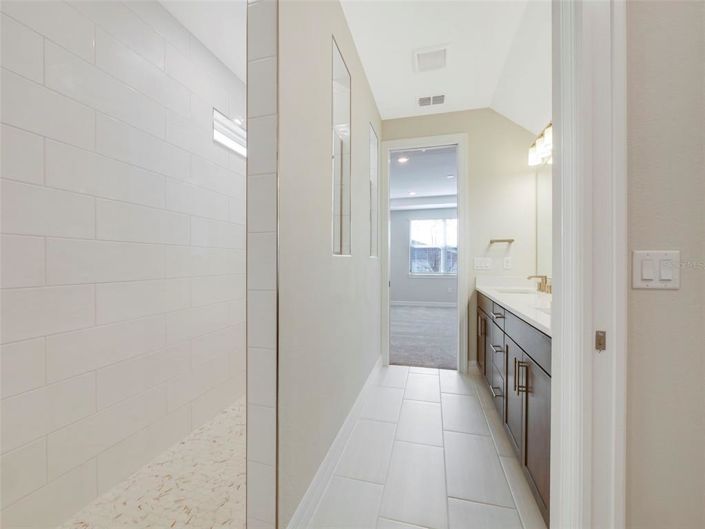 Image No.41-5 Bed House for sale