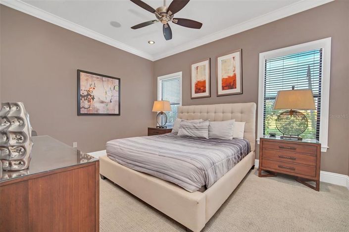 Image No.46-5 Bed House for sale