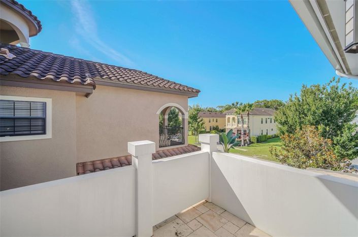 Image No.55-5 Bed House for sale