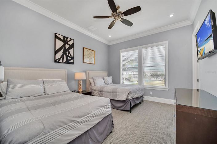 Image No.56-5 Bed House for sale