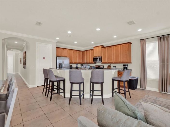 Image No.10-5 Bed House for sale