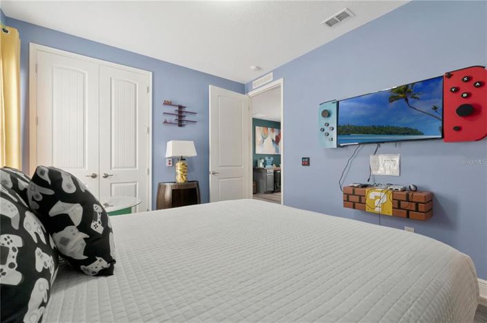 Image No.26-5 Bed House for sale