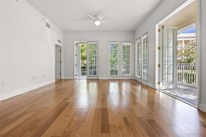 Image No.10-3 Bed Apartment for sale