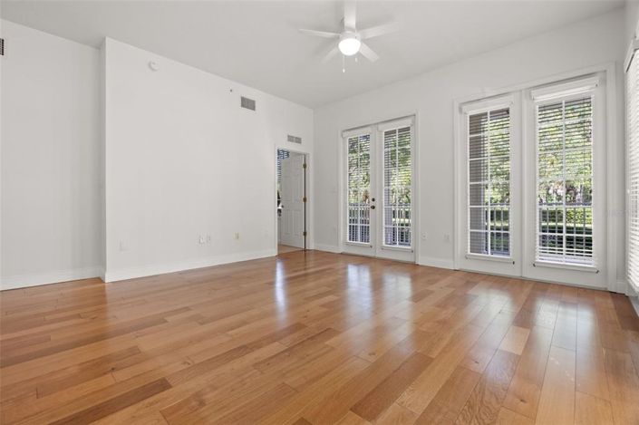 Image No.12-3 Bed Apartment for sale