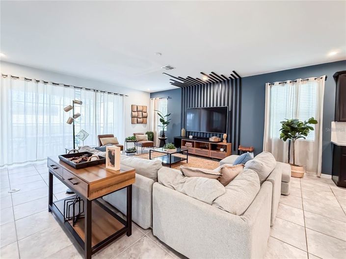 Image No.32-9 Bed House for sale