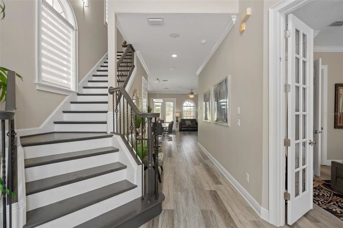 Image No.26-5 Bed House for sale