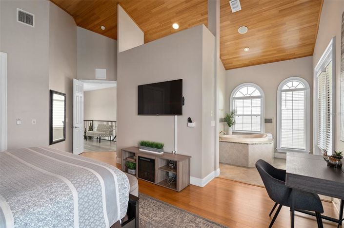 Image No.34-5 Bed House for sale