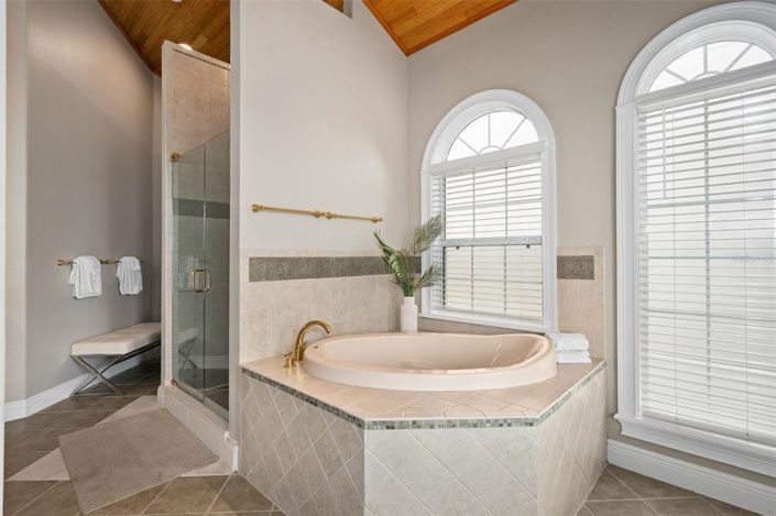 Image No.35-5 Bed House for sale