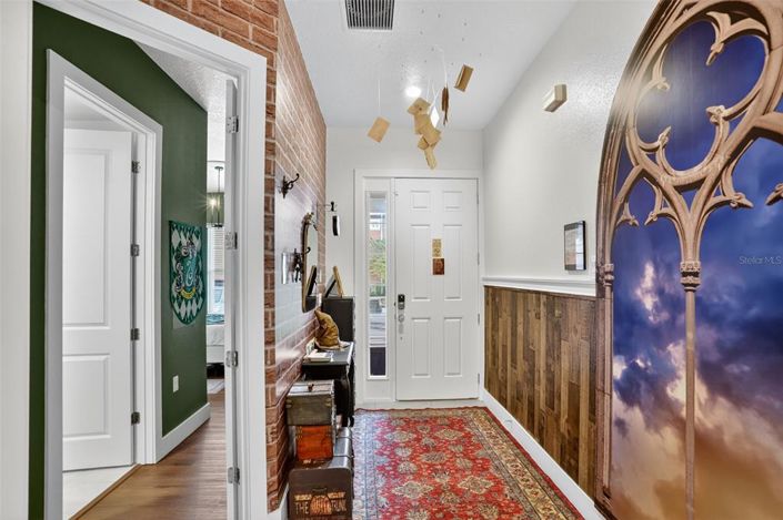 Image No.14-4 Bed Townhouse for sale