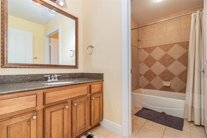 Image No.20-3 Bed Apartment for sale