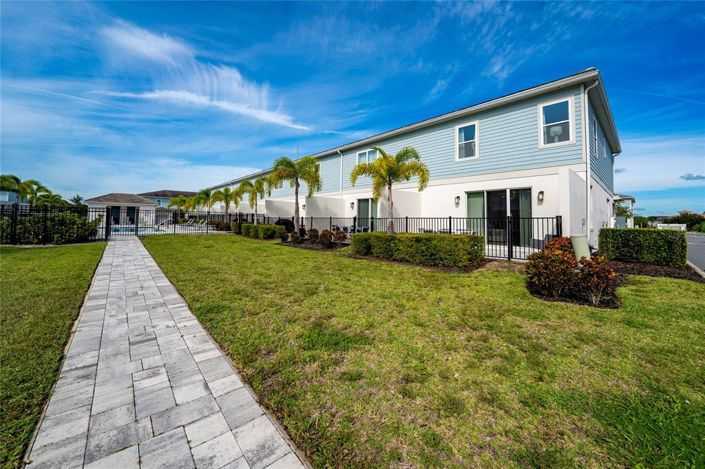 Image No.33-3 Bed Townhouse for sale