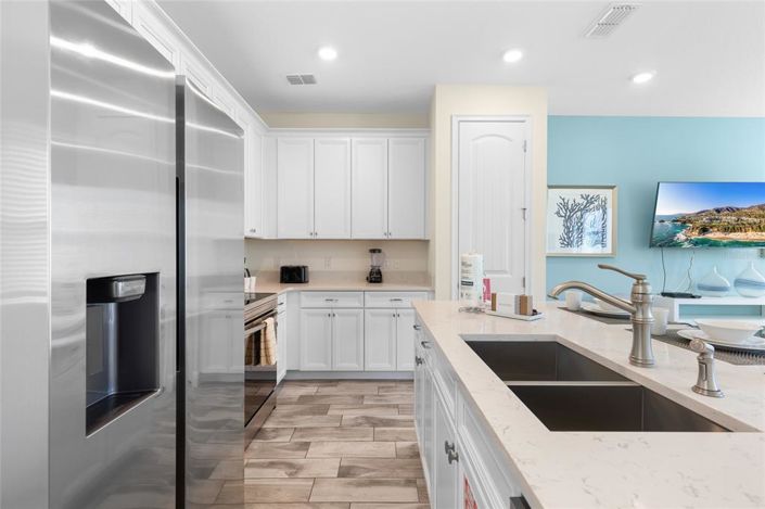 Image No.11-4 Bed Property for sale