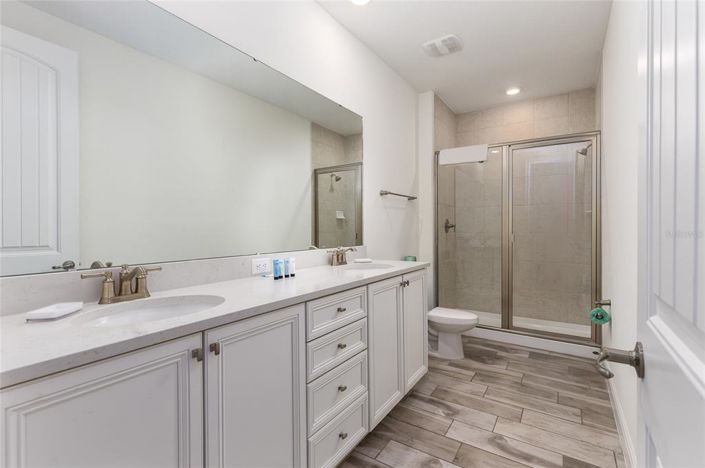 Image No.21-4 Bed Property for sale