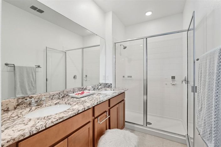 Image No.16-3 Bed Townhouse for sale