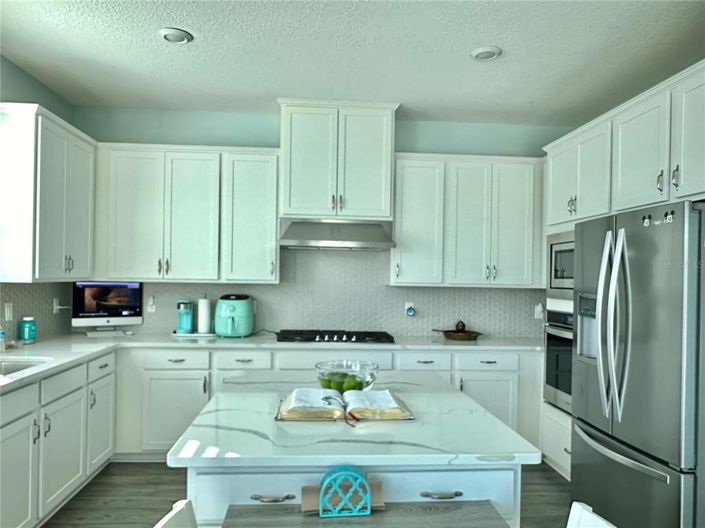 Image No.12-3 Bed Property for sale