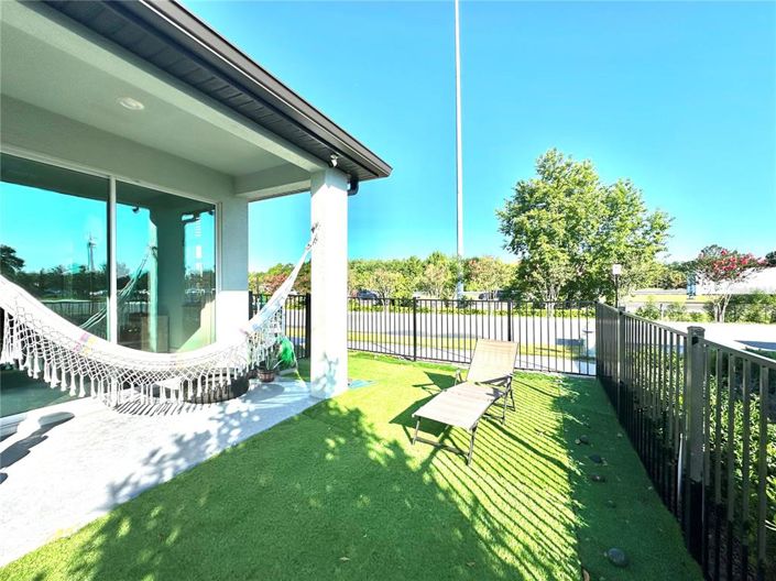 Image No.13-3 Bed Property for sale