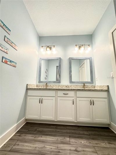 Image No.22-3 Bed Property for sale