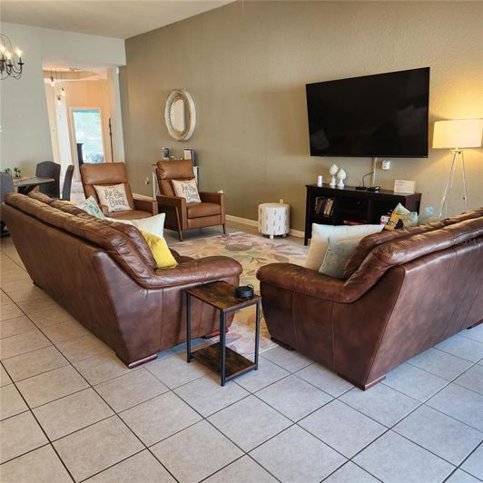 Image No.11-4 Bed House for sale