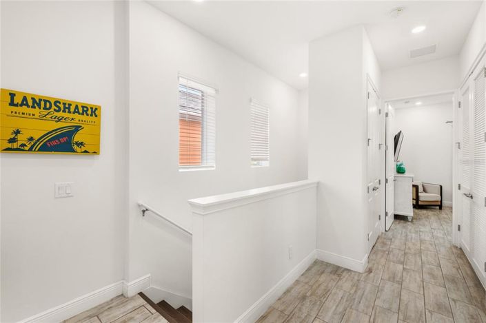 Image No.17-3 Bed House for sale