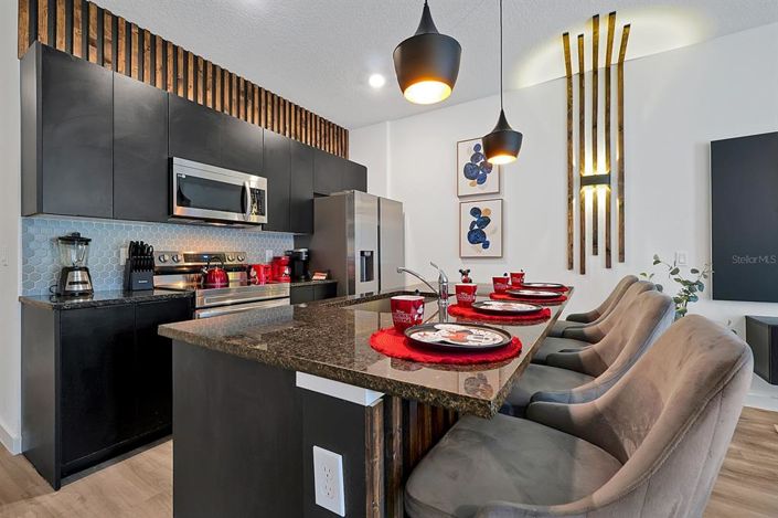 Image No.13-3 Bed Townhouse for sale