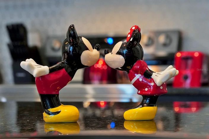 Image No.15-3 Bed Townhouse for sale