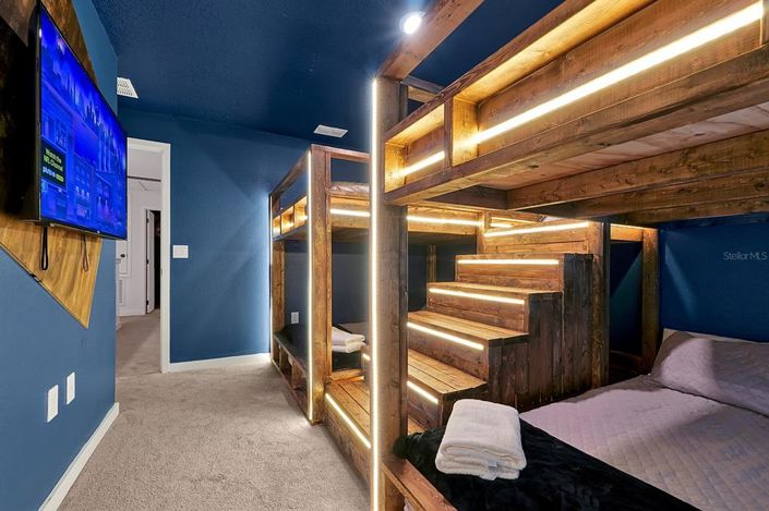 Image No.28-3 Bed Townhouse for sale