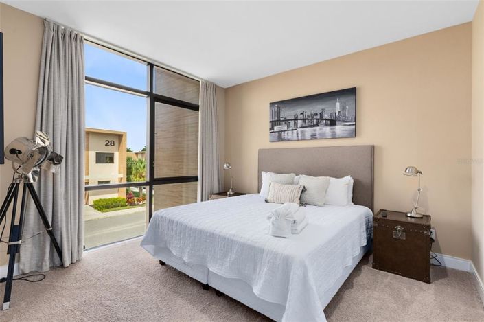 Image No.21-3 Bed Townhouse for sale